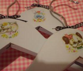 Vintage Style children's hangers set of 3. Sweet, retro, kitsch.